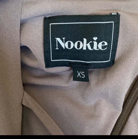 NOOKIE TI AMO LACE UP LONG SLEEVE MIDI DRESS IN TAUPE sz XS - Picture 6 of 7